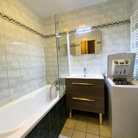 דירה Hauts De Chaviere - Location: Spacieux 2 Pieces Pour 6 Avec 3 Balcons Ensoleilles