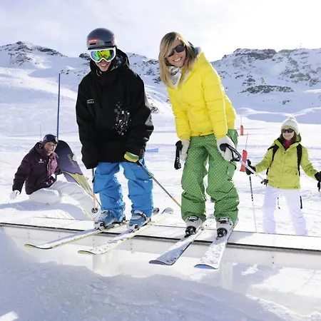 Apartment Hauts De Chaviere - Location: Spacieux 2 Pieces Pour 6 Avec 3 Balcons Ensoleilles Val Thorens